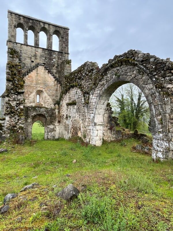 Tours de Merle Church